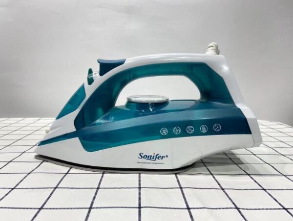 Sonifer SF-9026 hot sell manufacturer home use 2000w cheap electric steam pressing iron for clothes